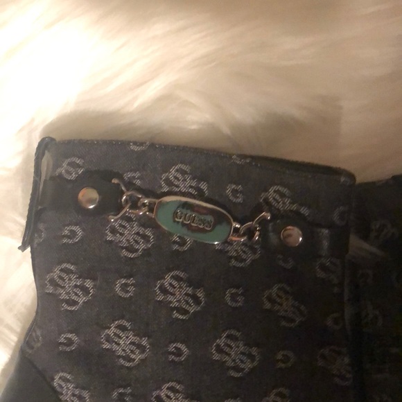 Guess pointed booties. - Picture 2 of 6